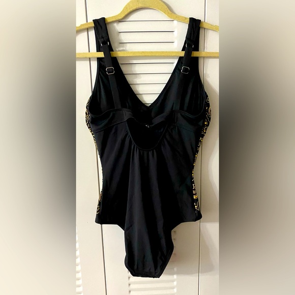 CUPSHE Foil Blink swimsuit, One Piece,Sz M, Gold metallic foil embellishment,NWT - Picture 14 of 16